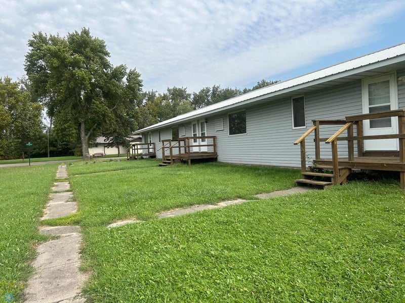 205 Johnson St, Shelly, MN 56581