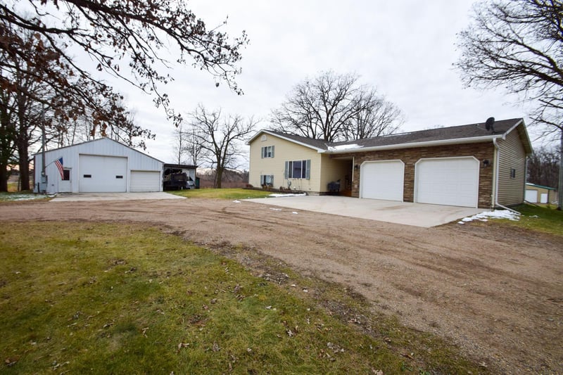29439 263rd Ave, Albany, MN 56307