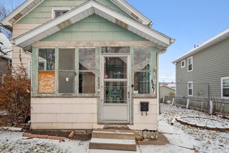 527 Edmund Ave, Saint Paul, MN 55103
