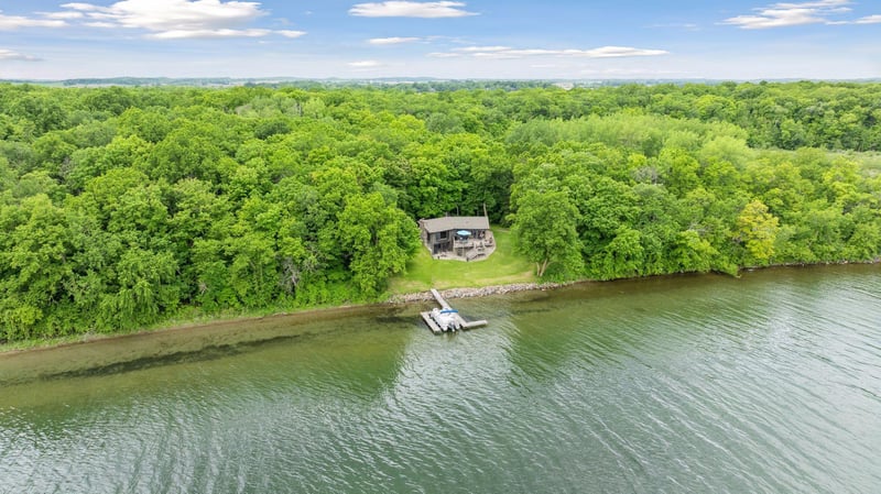 19466 Peninsula Trl, Battle Lake, MN 56515