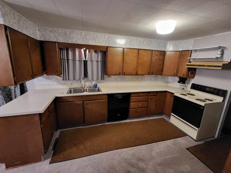 420 W Maine St, Amboy, MN 56010