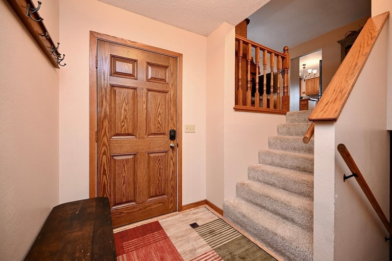 110 E Wilmar St, Rollingstone, MN 55969