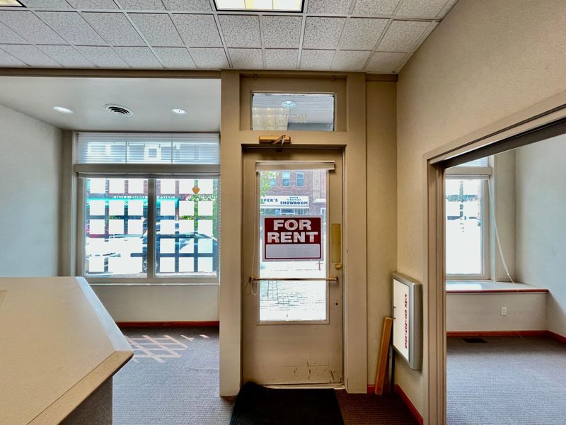 105 E Lincoln Ave, Fergus Falls, MN 56537