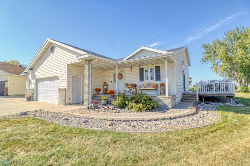 1113 Lyndon Ave S, Glyndon, MN 56547
