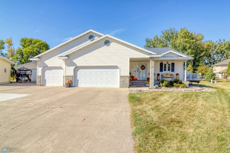 1113 Lyndon Ave S, Glyndon, MN 56547