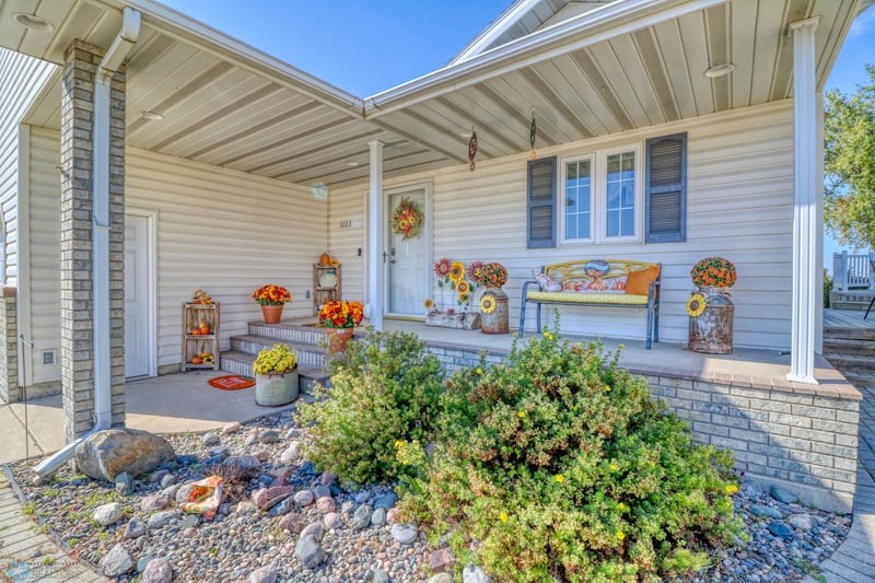1113 Lyndon Ave S, Glyndon, MN 56547