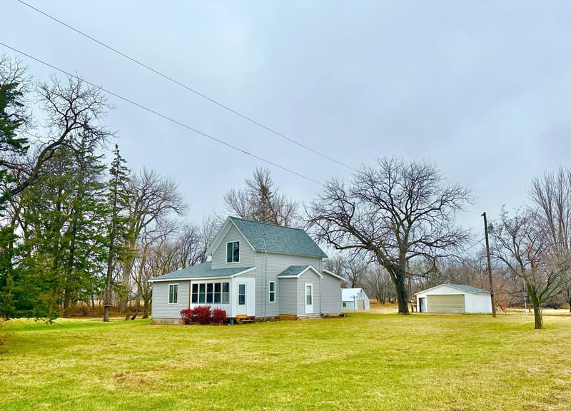 50537 50th St, Bricelyn, MN 56014