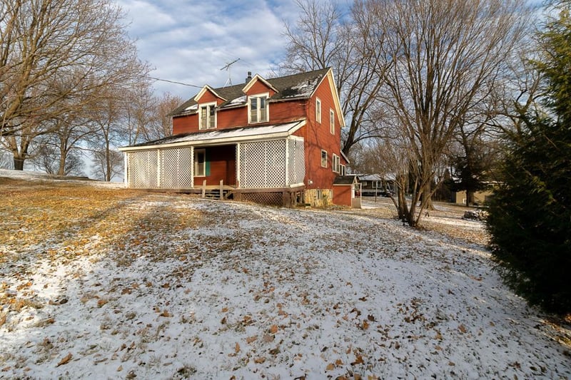 209 Frank Ave NE, Elysian, MN 56028