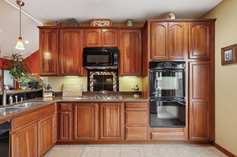 N5866 County Rd E, River Falls, WI 54022