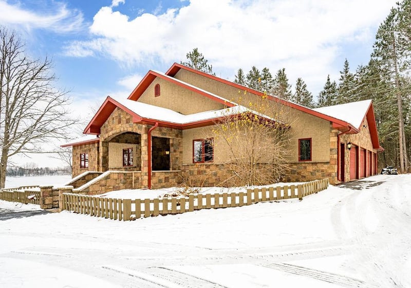 23933 Maple Dr W, Bovey, MN 55709
