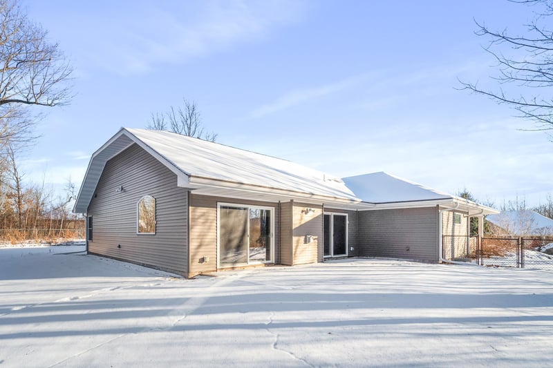 615 Crystal Dr, Duluth, MN 55811