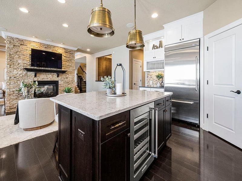 9156 Wassermann Ct, Victoria, MN 55386