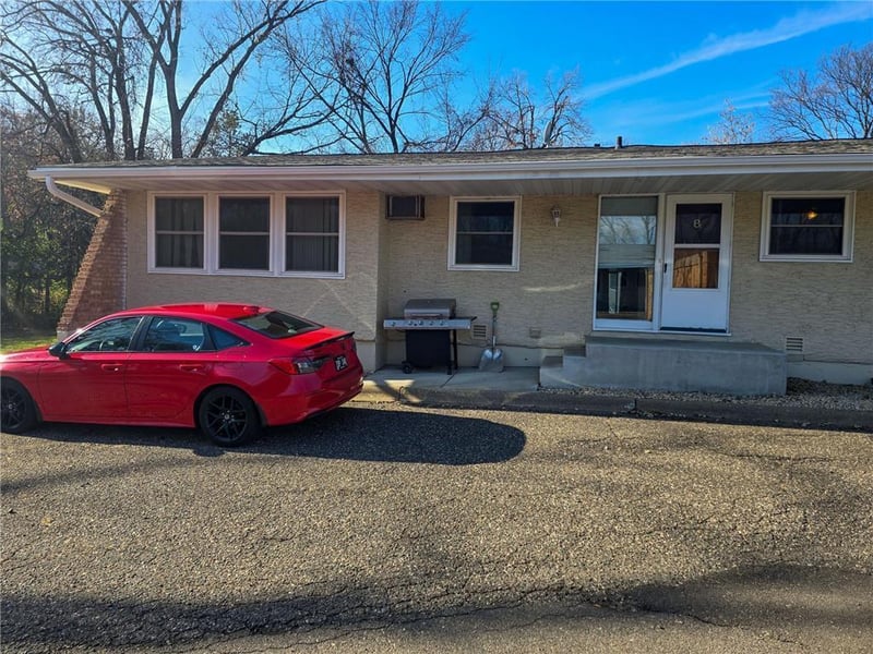 11335 12th Ave N #8, Plymouth, MN 55441