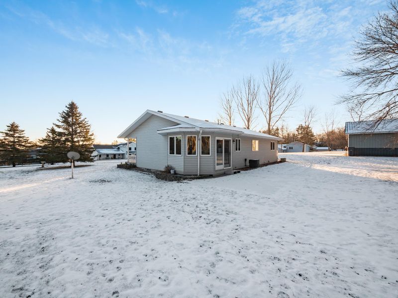 4857 N Riverview Dr NE, Carlos, MN 56319