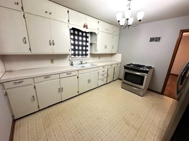 103 3rd St SE, Renville, MN 56284