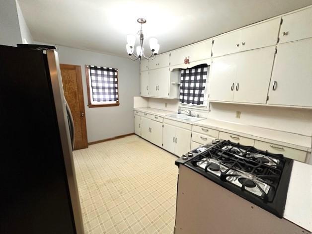 103 3rd St SE, Renville, MN 56284
