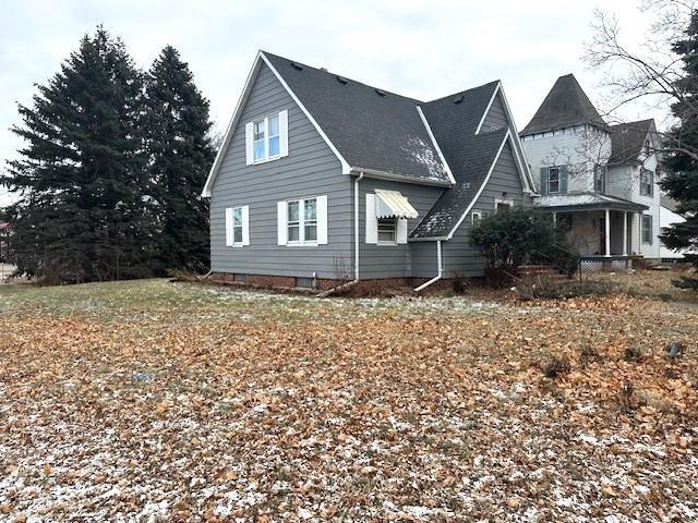 103 3rd St SE, Renville, MN 56284