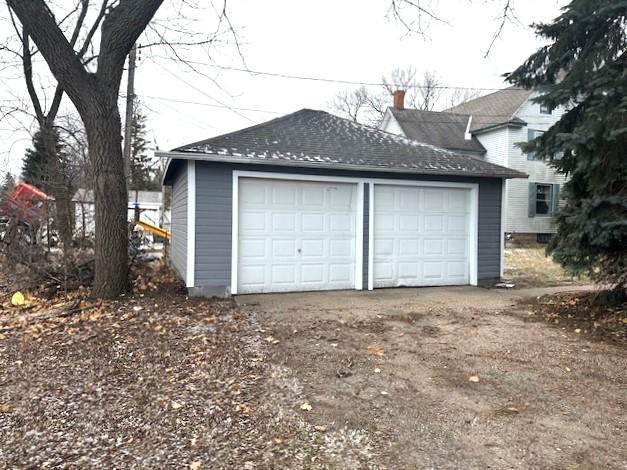 103 3rd St SE, Renville, MN 56284