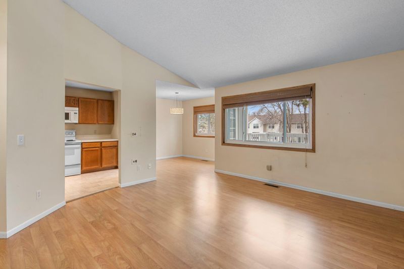 4160 3rd St NE #202, Columbia Heights, MN 55421