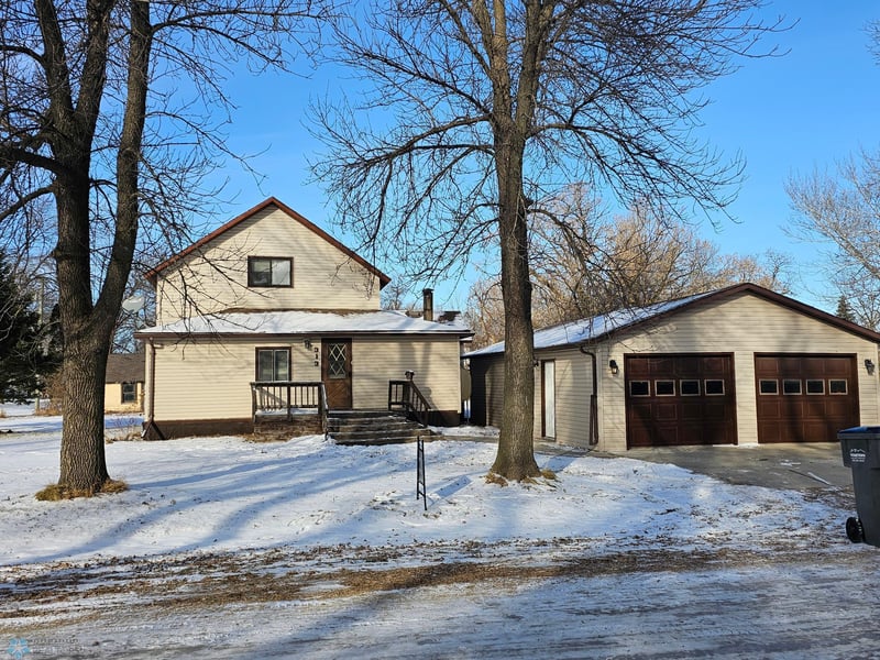 313 3rd St, Campbell, MN 56522