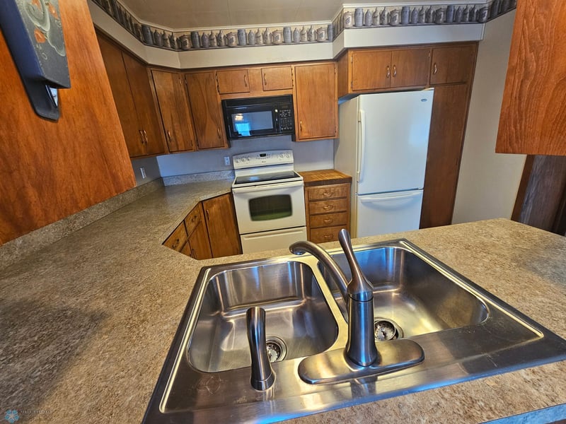 313 3rd St, Campbell, MN 56522
