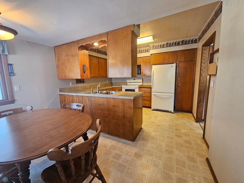 313 3rd St, Campbell, MN 56522