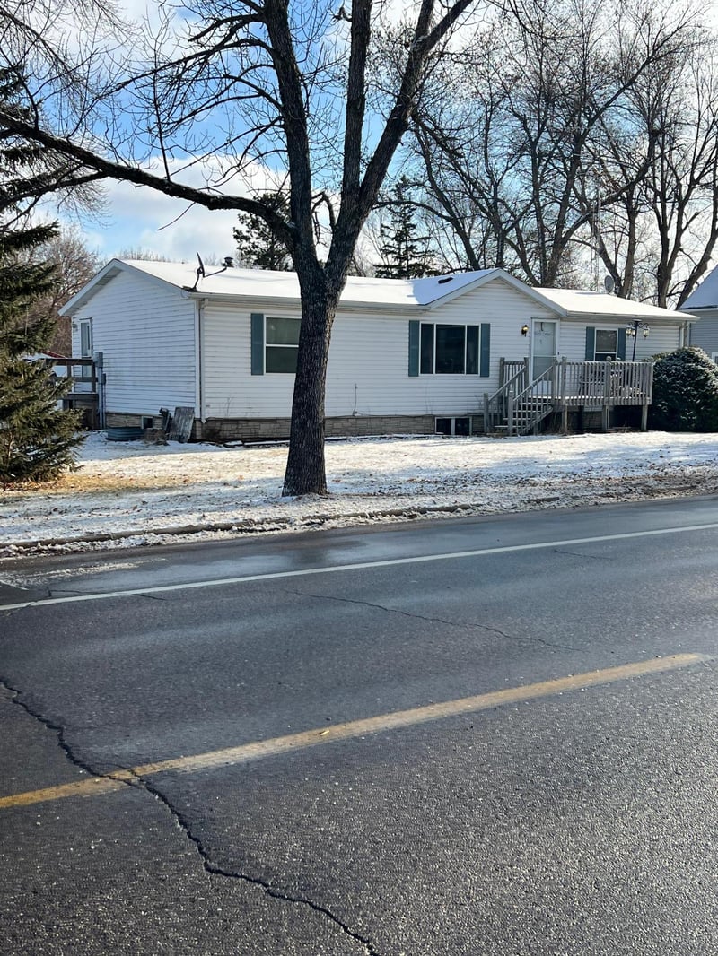 201 1st Ave, Bellingham, MN 56212