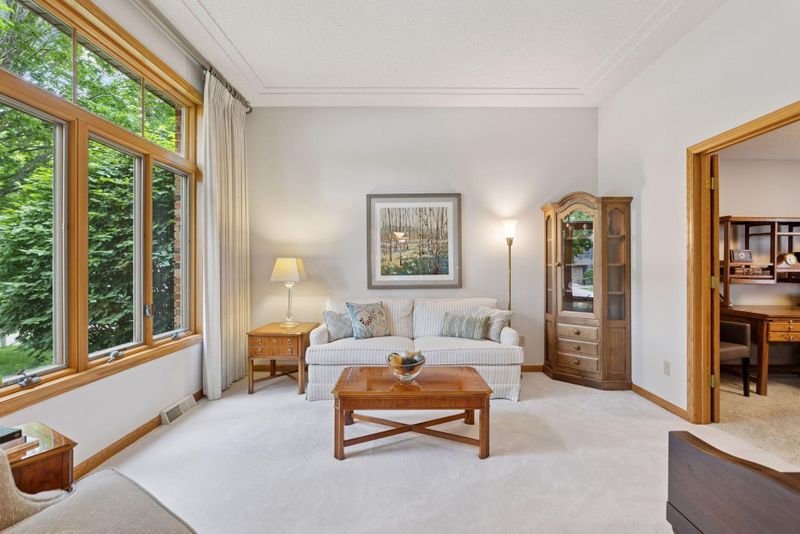5956 Keithson Dr, Shoreview, MN 55126