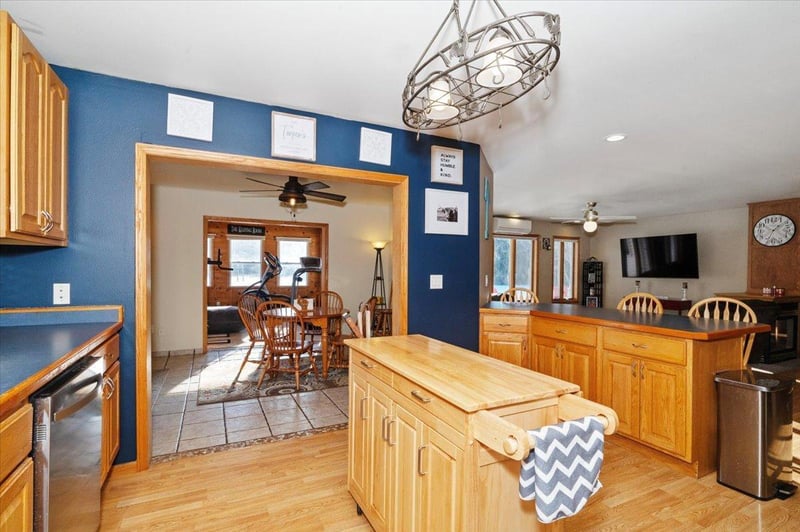 4207 S Kellogg Rd, South Range, WI 54874