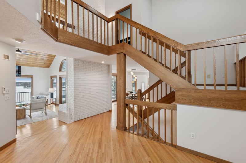 3305 Eagle Bluff Rd, Mound, MN 55364