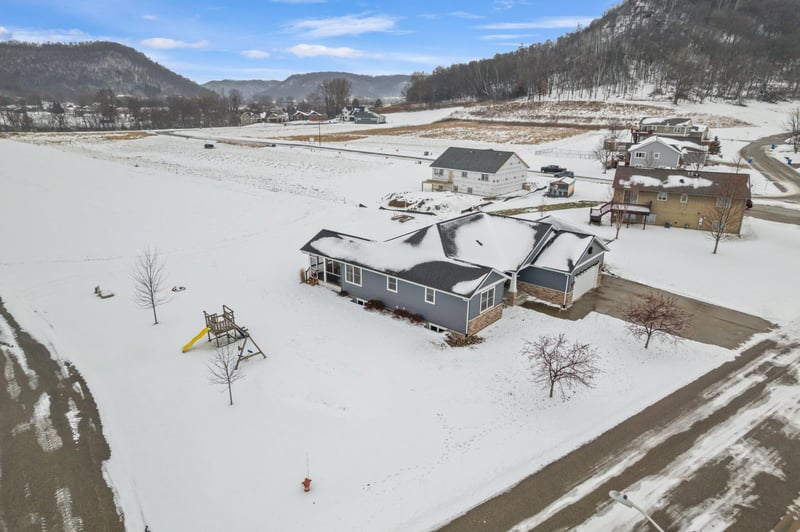 175 Sweetwater Dr, Rollingstone, MN 55969