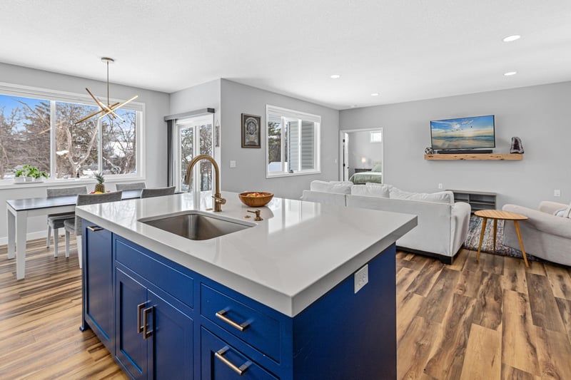 7624 Brooklyn Park Dr, Brooklyn Park, MN 55444