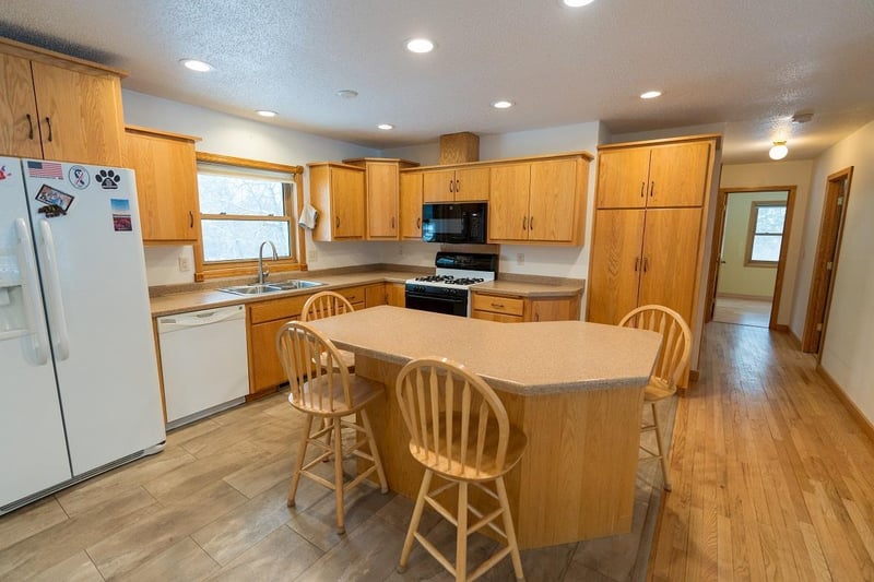 W5456 County Road V, Durand, WI 54736