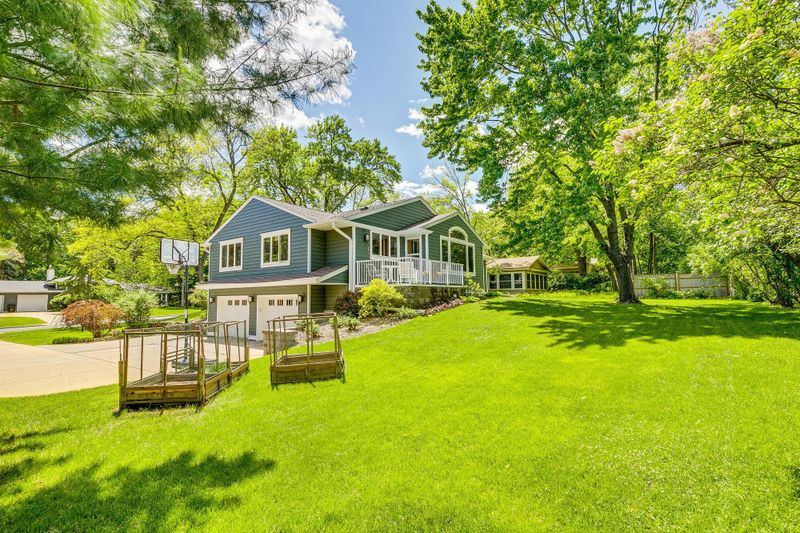 1755 Glenview Ave, Arden Hills, MN 55112