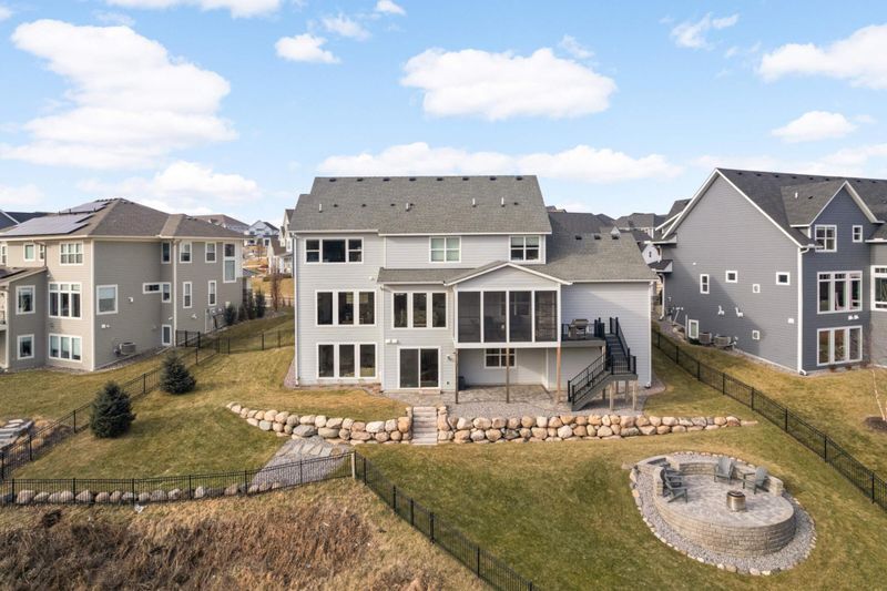 4980 Zircon Ln N, Plymouth, MN 55446