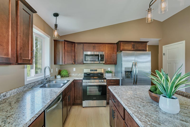 31016 Goldfinch, Rockville, MN 56369