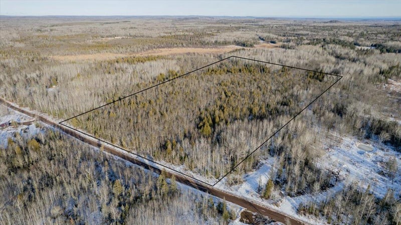 6XXX Pioneer Junction Rd, Duluth, MN 55804