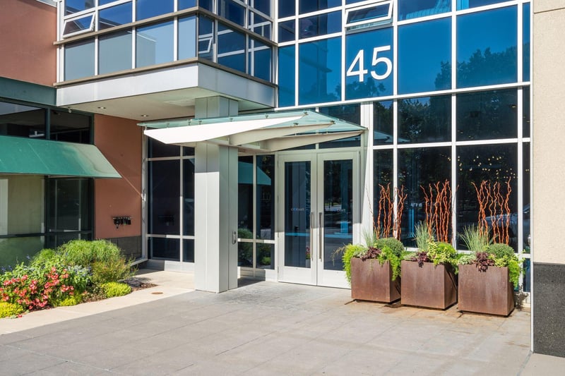 45 University Ave SE #608, Minneapolis, MN 55414