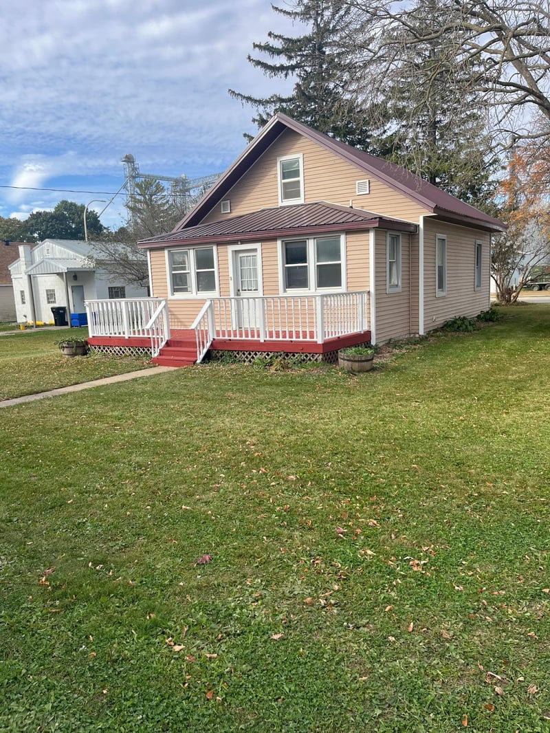 301 Main St, Ostrander, MN 55961