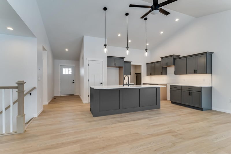 1613 Fox Glove St, Holmen, WI 54636