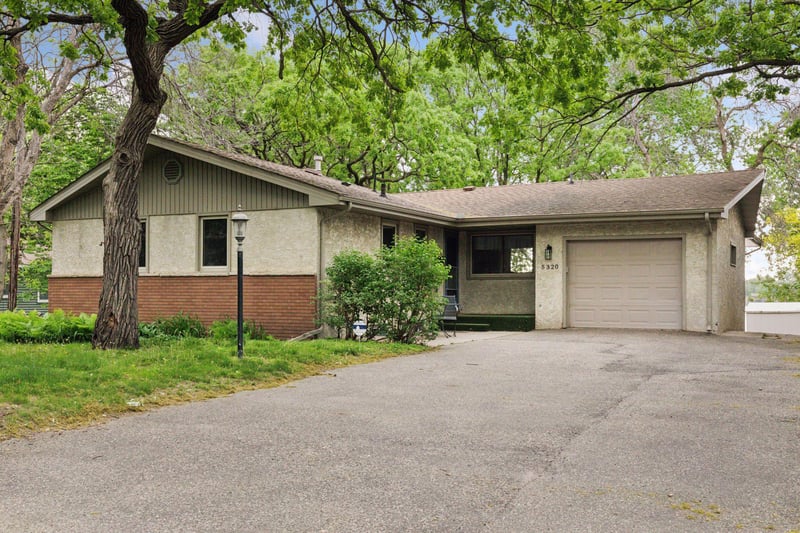 5320 Perry Ave N, Crystal, MN 55429