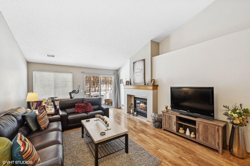 11717 Ryan Cir #1203, Burnsville, MN 55337