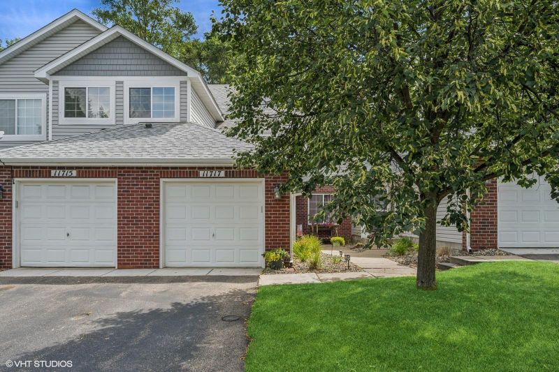 11717 Ryan Cir #1203, Burnsville, MN 55337