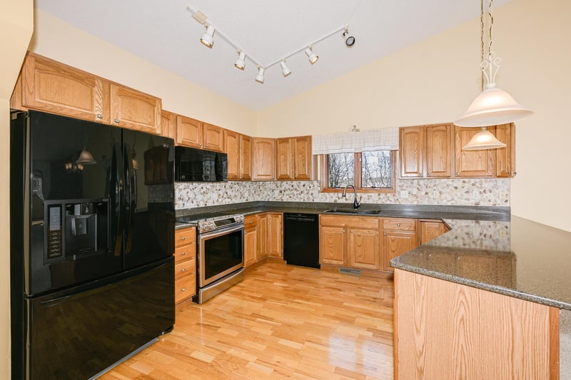 309 Hickory St, Duluth, MN 55811
