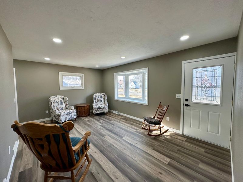 912 N Oakley St, Luverne, MN 56156