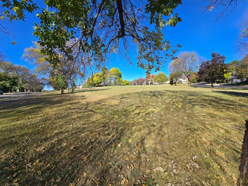 145x 4th St W, Hastings, MN 55033