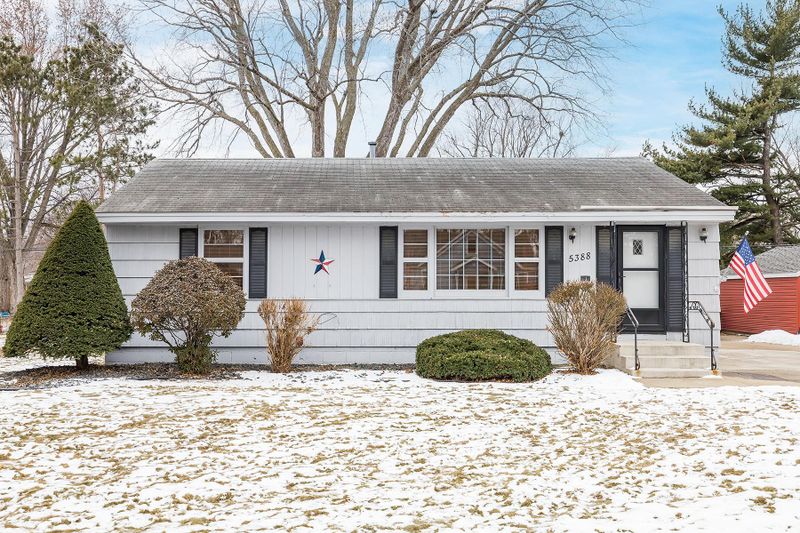 5388 Altura Rd NE, Fridley, MN 55421