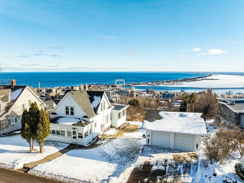 620 W Skyline Pw, Duluth, MN 55806