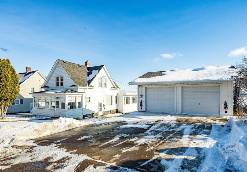 620 W Skyline Pw, Duluth, MN 55806