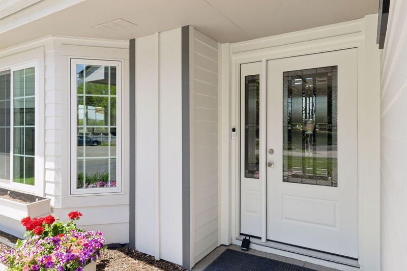 13310 Pepperwood Ln, Minnetonka, MN 55305